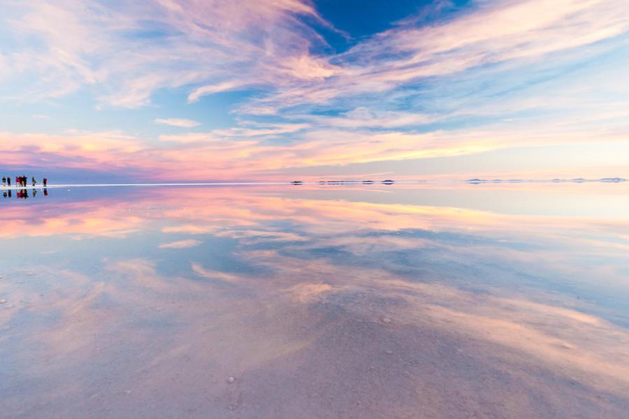 Full Day Tour Sky reflects - Uyuni Salt Flats in raining season